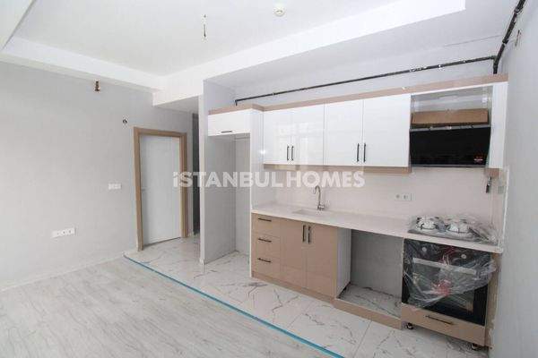 1-Bedroom Flat in a Complex with Amenities in Esenyurt Istanbul