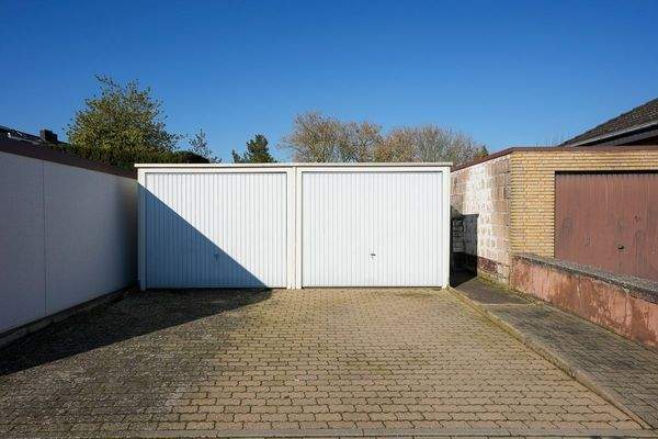 weitere Garagen (vermietet).jpg