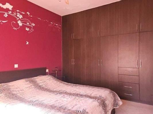 Kreta, Neapoli: Geräumige Wohnung zu verkaufen