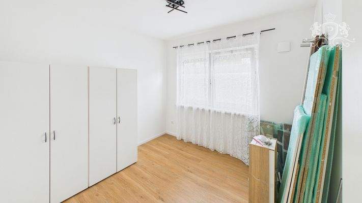 CAM01984G0-PR0514-STILL013