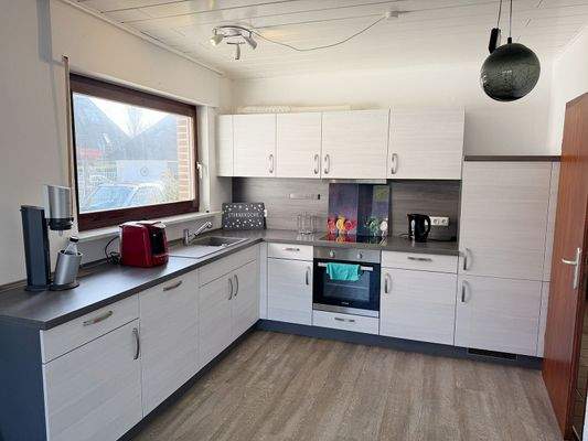 Moderne Einbauküche ...