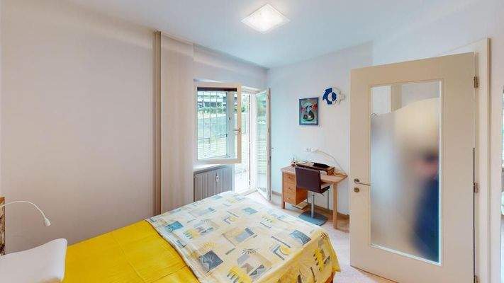 Meran-Obermais-Schwimmbad-Park-AltoAdige-Bilocale-Vollmöbliert-Saniert