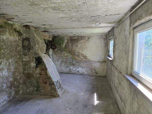 Raum unter der Sonnenterrasse