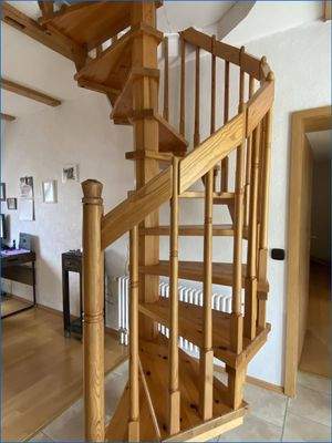 Innerer Treppe ins Dachgeschoß