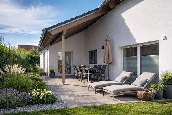 Terrasse (mit KI verändert)