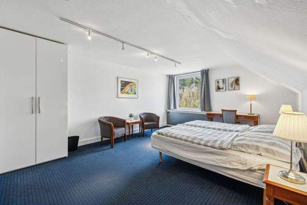 Beispielzimmer OG Nebengeb.