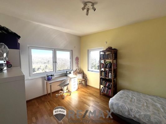 22 OG - Zimmer (B1)