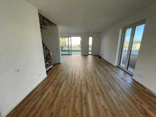 Essbereich und Wohnzimmer