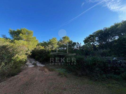 Traumhaftes Baugrundstück auf der Insel Vis