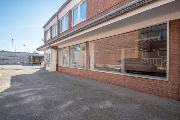 Schaufensterflächen UG