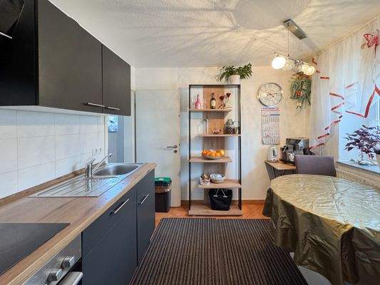 praktische Einbauküche Whg OG