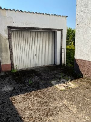 Garage, 2 Stellplätze