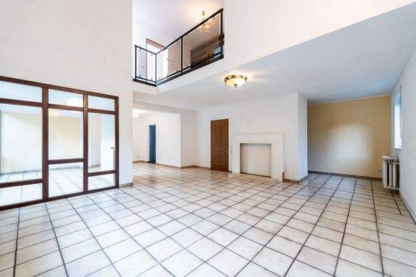 Ansicht Galerie_Wohn- und Essbereich.jpg