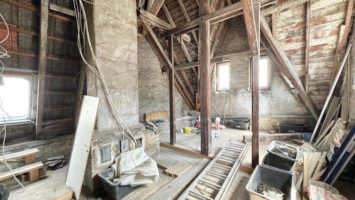 Dachboden/Ausbaureserve