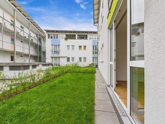 CAM04191G0-PR0057-STILL009