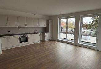 7_Blick zur Dachterrasse.jpg