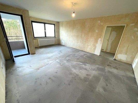 Leerer Raum mit Balkon