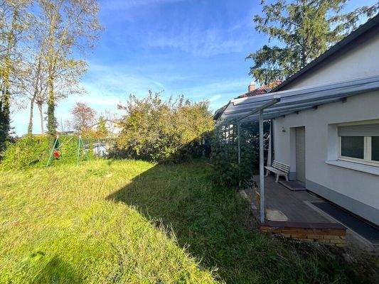 Idyllisches Grundstück mit Platz