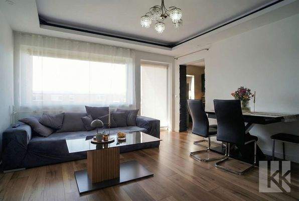 Großzügiges, helles Wohn- und...