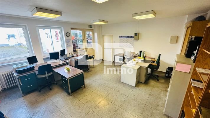 EG Bürogebäude / Meisterbüro / Gäste WC /Zugang H1