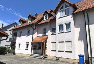 Ansicht der Anlage mit Hauseingang