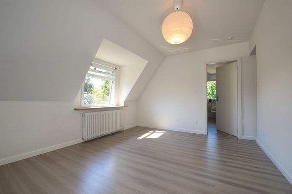 Zimmer 4 DG KI verbessert