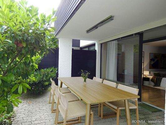 sonnige Terrasse