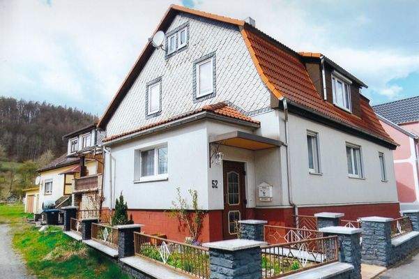 Haus Nr. 52 und 52a daneben