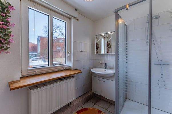 Einliegerwohnung - Badezimmer