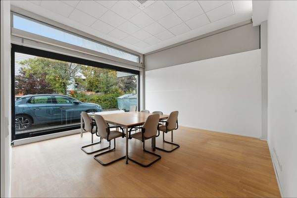 Büroraum 2 Ansicht 1