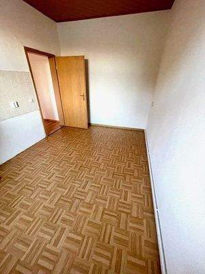 Küche Sicht zur Tür.jpg