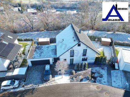 Liegenschaft Straßenansicht 