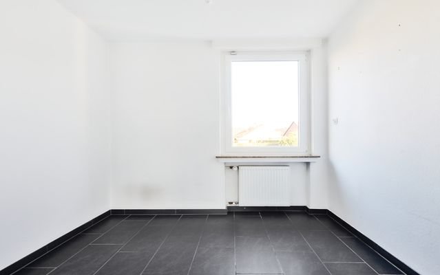 Home-Office oder Ankleide im EG
