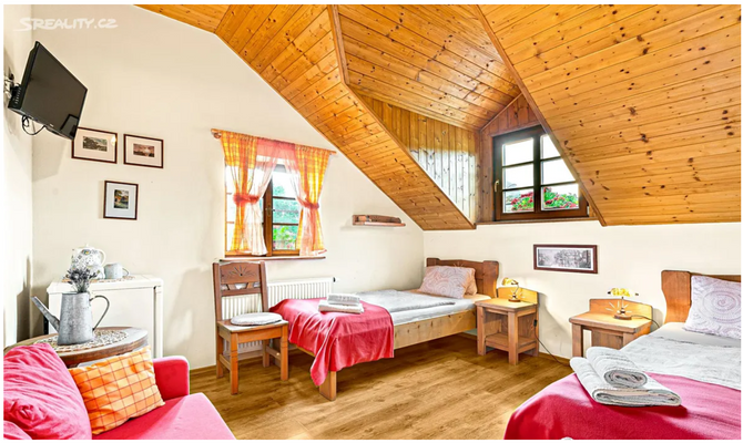 Martina Bild 12 Zimmer 5.PNG