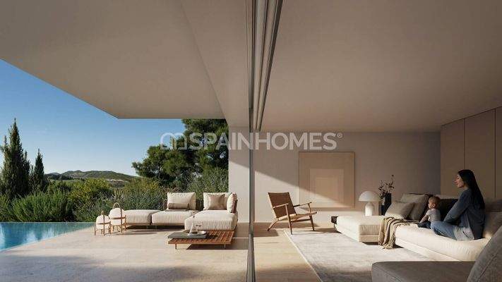 Detached Villas Near Golf Courses in Estepona