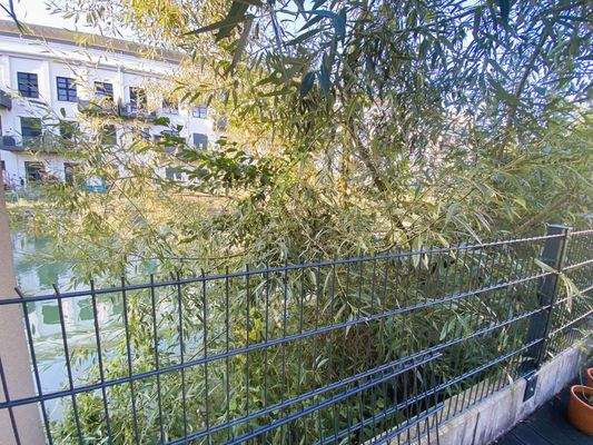 eigener großer Garten