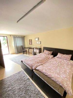 Schlafzimmer UG