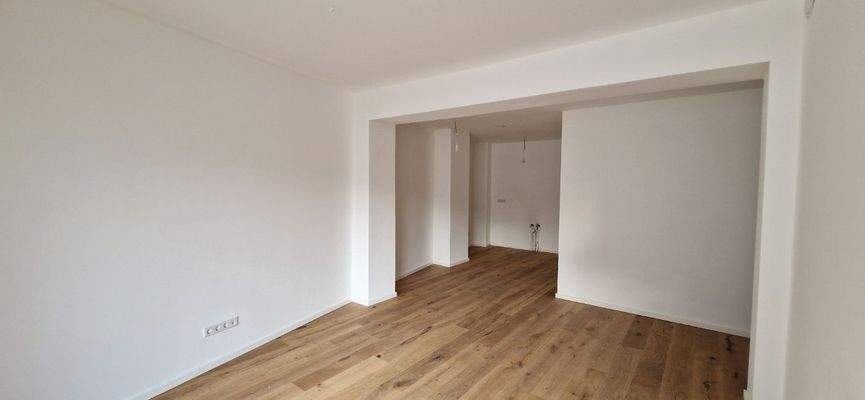 Offene Küche mit Essbereich