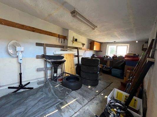 004020156800_302_353_08082025231631813