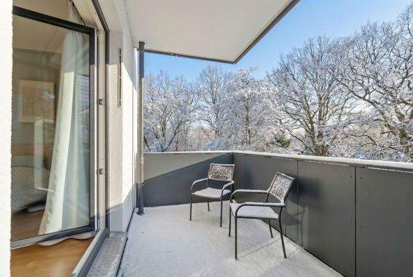 Balkon in Westausrichtung im 2.und 3. OG mit Blick über Kleingärten