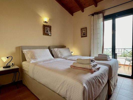 Kreta, Filippos: Villa mit Pool und atemberaubendem Blick zu verkaufen