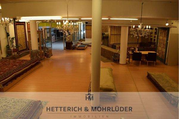 EG Verkaufsraum Richtung Ausgang