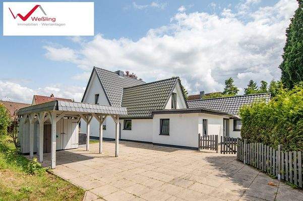 Carport mit Schuppen