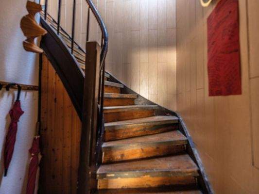 große WE-Blick auf die Treppe