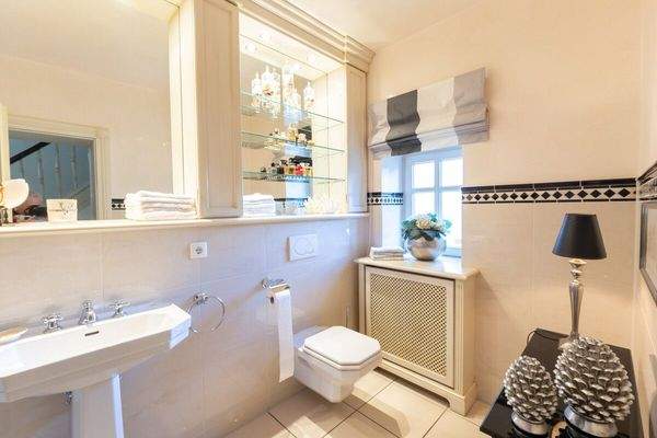 Gäste-WC Erdgeschoss