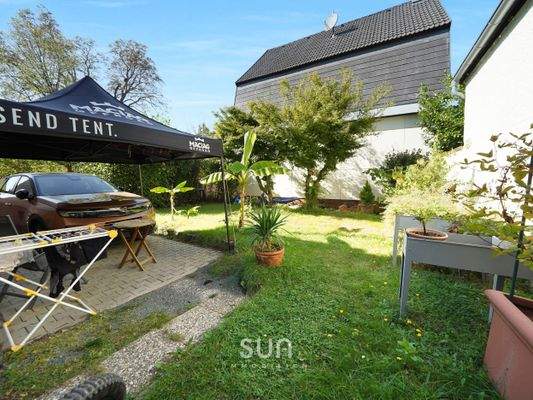 GROßZÜGIGER GARTEN