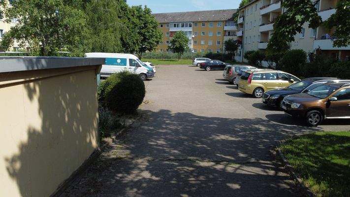 Innenhof - PKW-Stellplätze