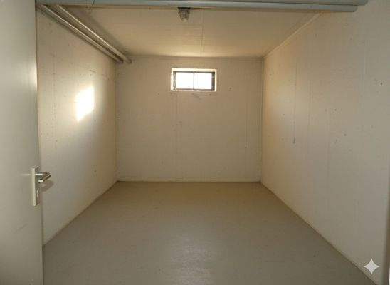 Keller sehr geräumig