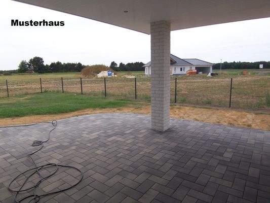 Überdachte Terrasse