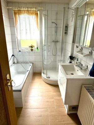 Badezimmer Bild 1